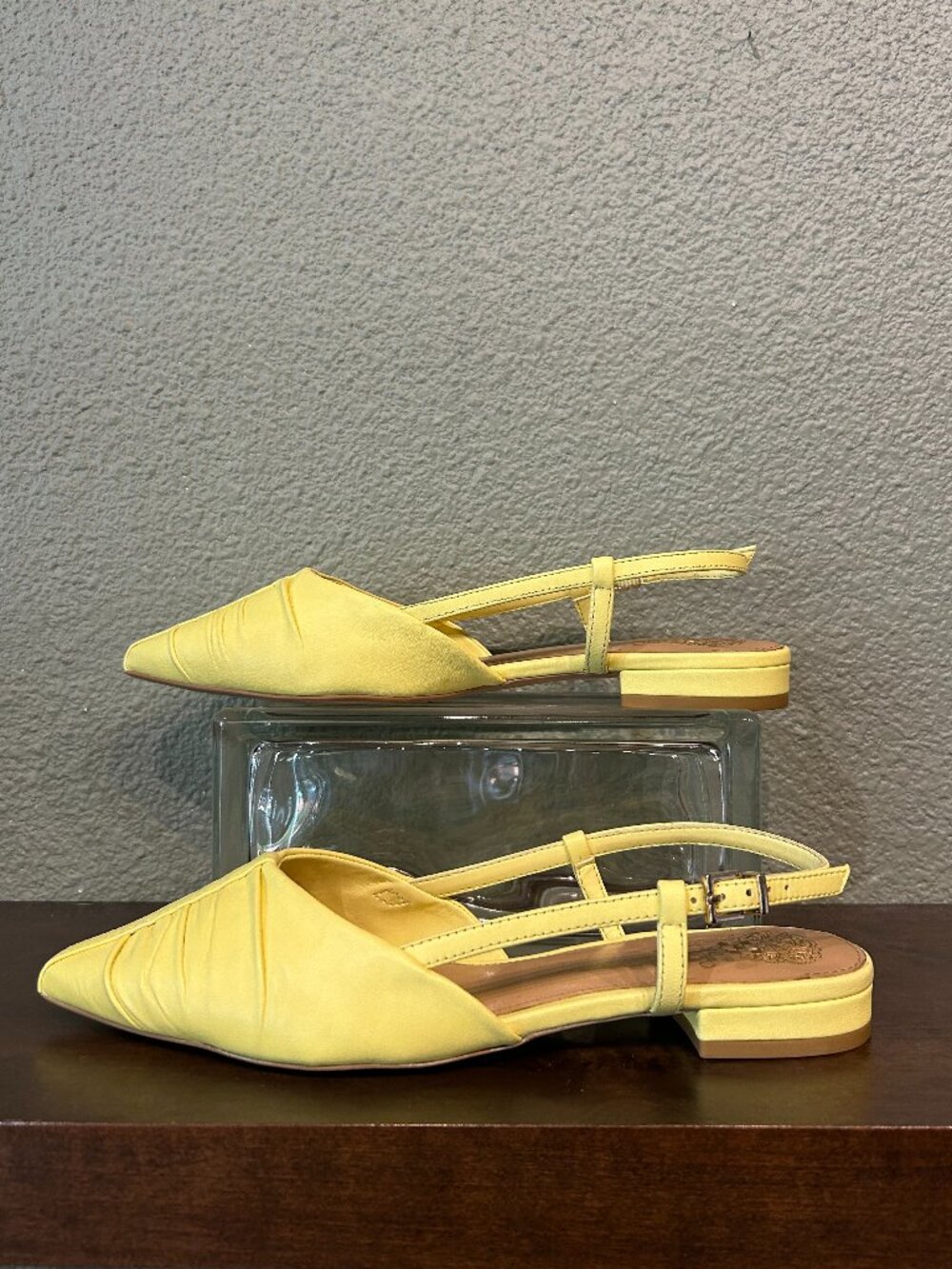Vince Camuto Agnes Sunshine - Picture 4 of 4